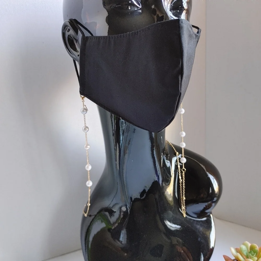Silver with Pearls Mask / Glasses Chain Lany…